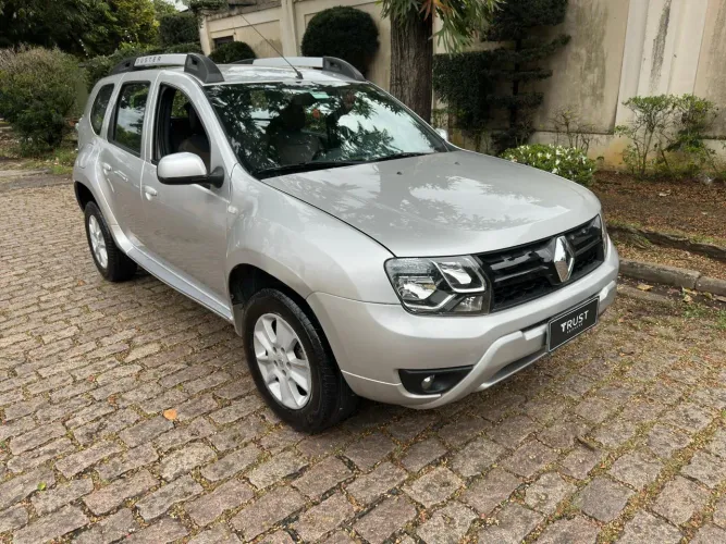 Renault Duster Dynamique 2.0 Hi-flex 16V Aut. 2016