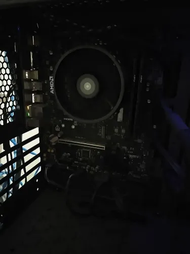 Kit DDR5 r5 8500g + 2x16gb 6000 MHz cl30