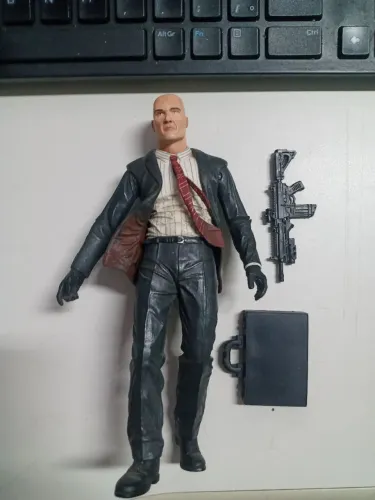 Action figure hitman neca trocas vendas