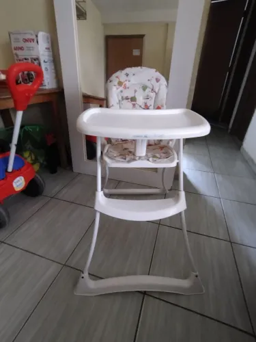 Cadeira de alimentação criança 