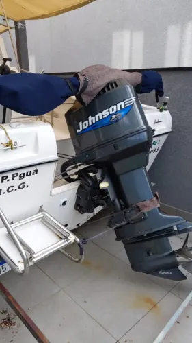 Motor de popa johnson 150 hp evinrude intruder
