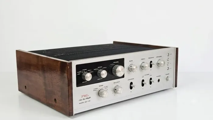 Amplificador FBL 1120 raríssimo em ótimo estado tudo funcionando