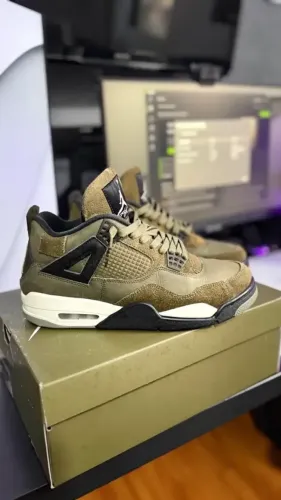 Air Jordan 4 Craft Medium Olive