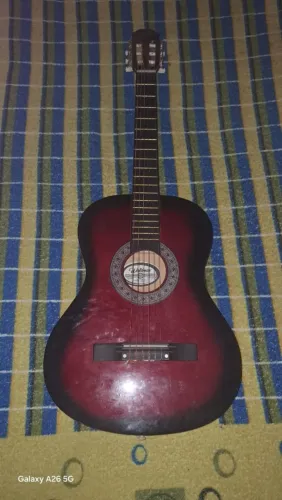 Violão Vermelho (Negociar)