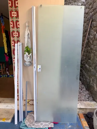 Porta de vidro jateado