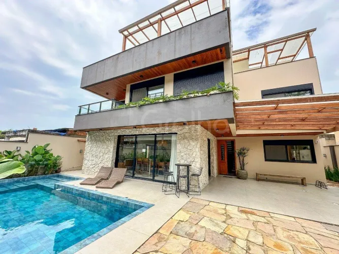 Casa de alto padrão no Campeche | Vista mar | 350 m²