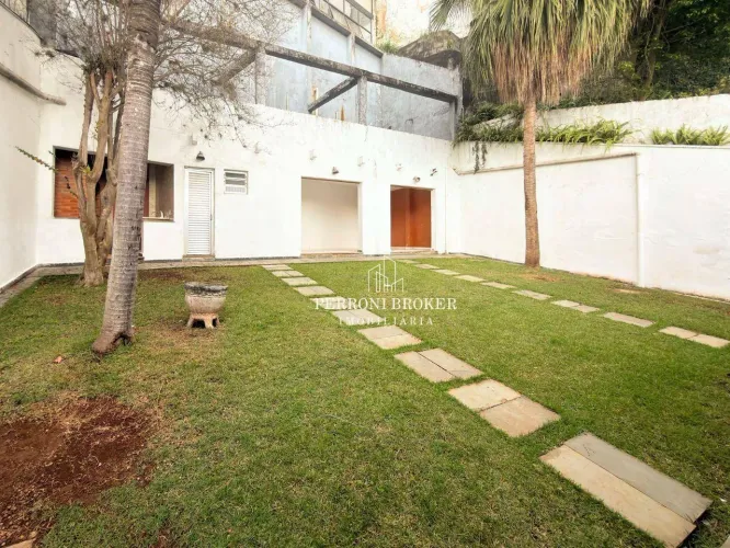 Casa com 4 dormitórios para alugar, 350 m² por R$ 8.464,65/mês - Vila Romana - São Paulo/S