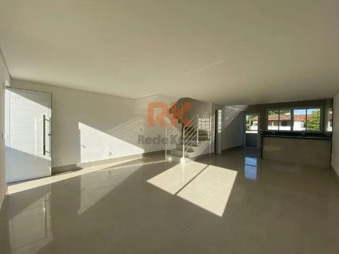 Casa geminada para aluguel, 3 quartos, 1 suíte, 2 vagas, Trevo - Belo Horizonte/MG