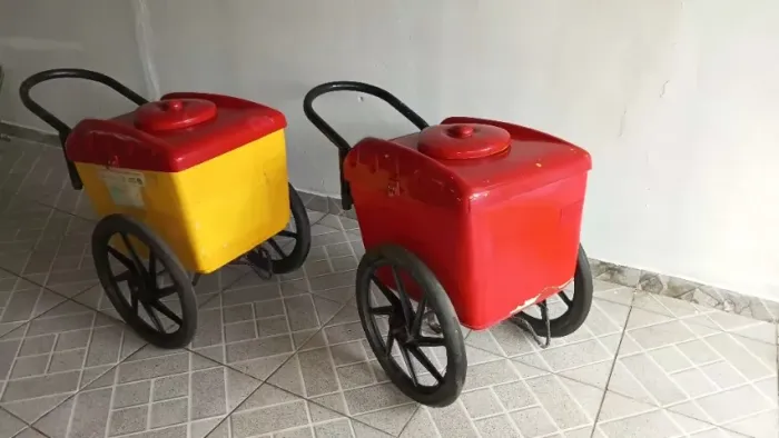 Carrinho de picolé - Sorvete - Com placas eutéticas - No estado conforme as fotos
