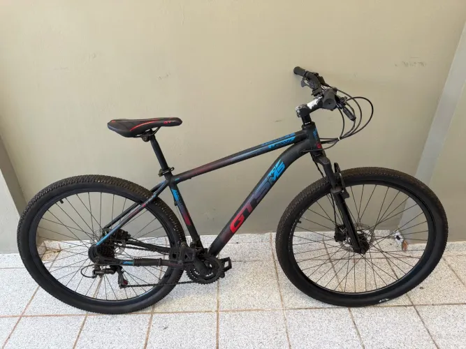 Bicicleta aro 29 GTS PRO M5 preta.