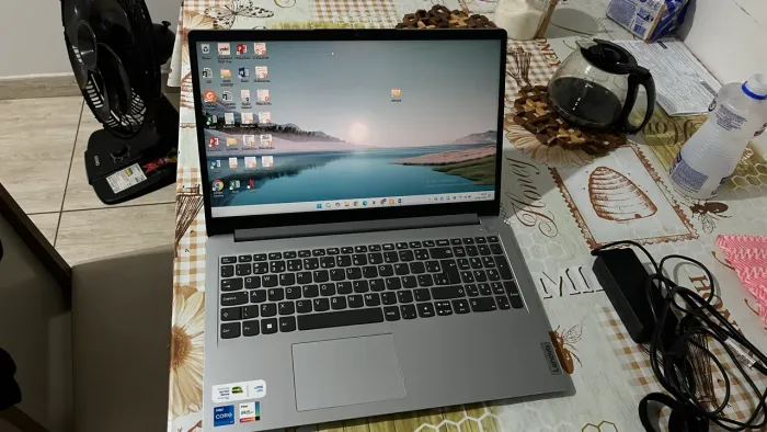 Notebook Lenovo i7 R$2800