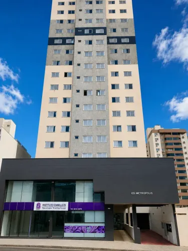 Imóvel para aluguel possui 35 metros quadrados com 1 quarto em Centro - Cascavel - PR