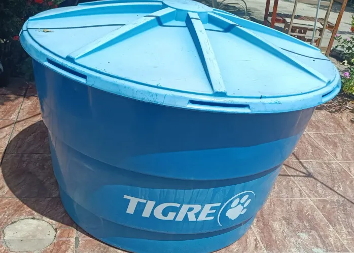 Vendo Caixa d'água tigre 1000 litros 