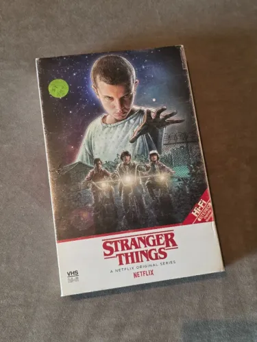 Stranger Things 1ª Temporada Blu-Ray 4k 