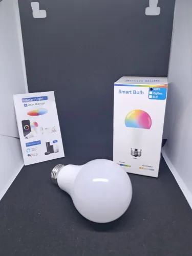 Promoção!!! Lâmpada Inteligente RGB CW+WW 20W 110V Wi-Fi