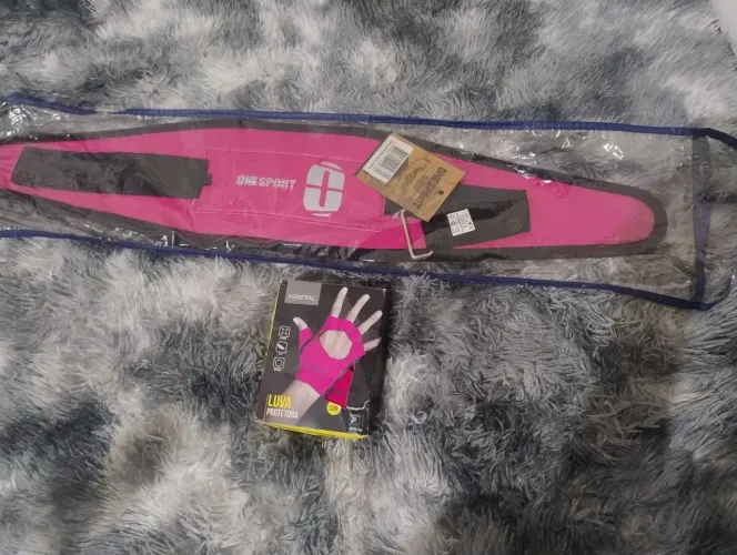 Vendo kit Novo de musculação feminino