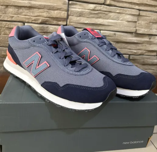 Tênis New Balance 515 V2 tamanho 39
