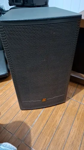 Vendo caixa staner ativa Uper 515a 300w rms