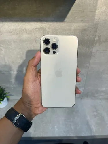 iPhone 12 Pro Max 512GB tela trocada