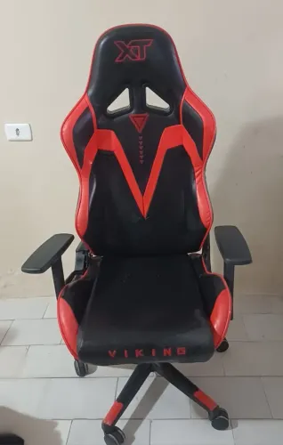 Cadeira Gamer Ergonômica Viking Vermelha com Apoio de Pernas XT Racer