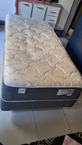VENDO CAMA BOX SOLTEIRO