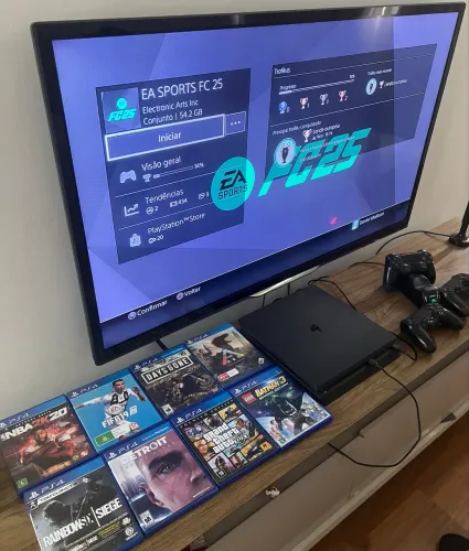PlayStation 4 Slim 1Tb + 4 Controles + Base de Carregamento sem fio + 8 Jogos. Igual zero.