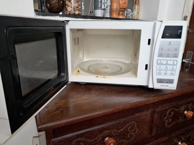 Micro-ondas com defeito