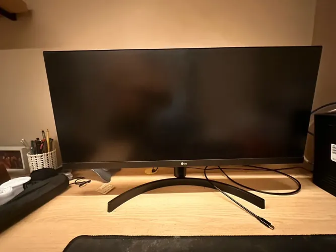 Monitor ultra wide LG 29?