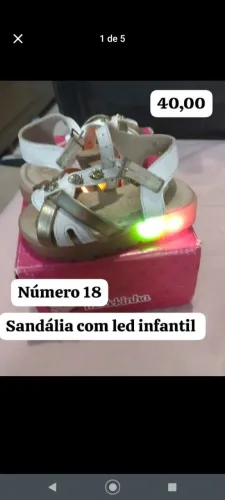 Sandália infantil de led