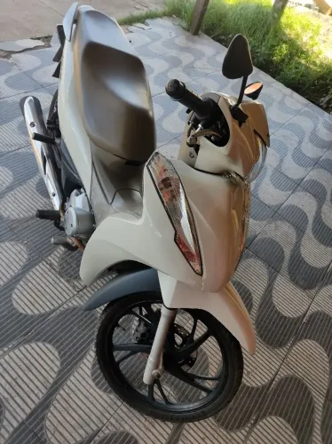 Moto biz 125