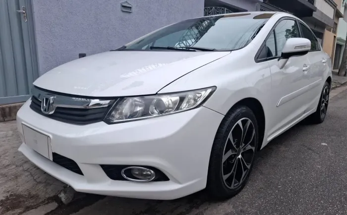 Honda Civic Sedan LXR 2.0 Flexone 16V Aut. 4P 2014