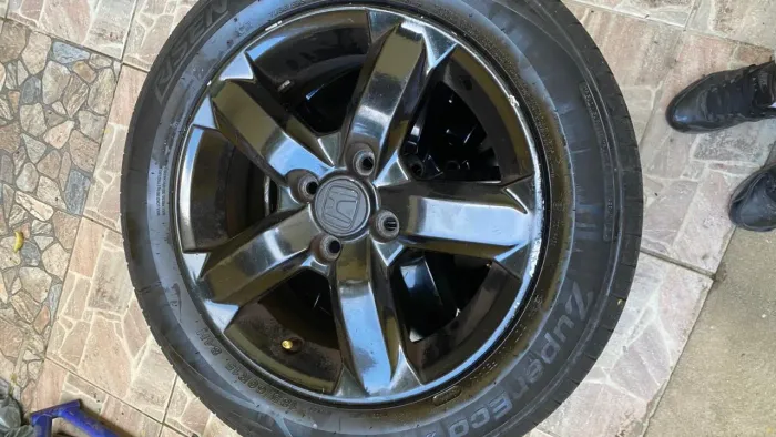 Rodas aro 15 HONDA CITY LOGO REMOVÍVEL 