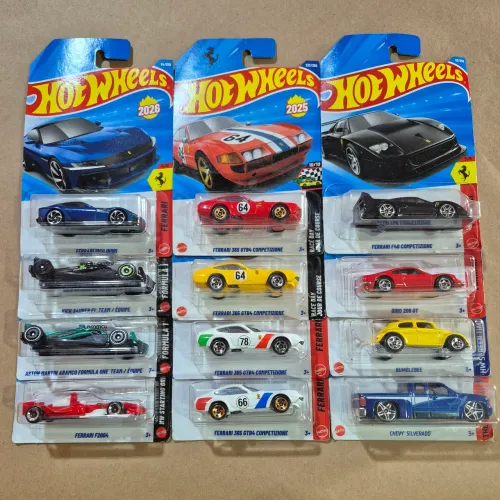 Hot Wheels Ferrari - F1 - Silverado - Fusca Bumblebee