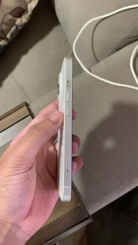 Vende se iPhone 13 128gb