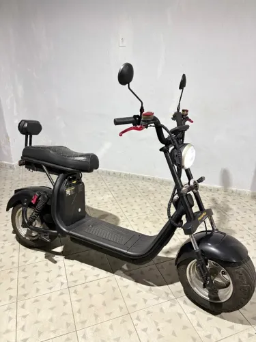 Scooter Elétrica Estilo Harley 2000W Preta | Ótimo Estado