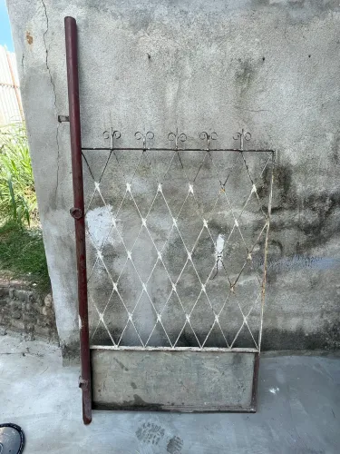Portão de Aço