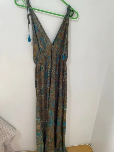 Vestido. G estilo indiano em excelente conservação