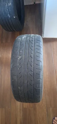 Pneus 215/17
