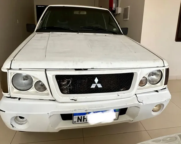 Mitsubishi L200 GL 2.5 4X4 CD Diesel 2007