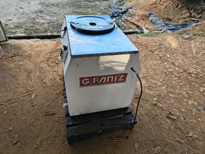 Masseira Gpaniz 25 kg R$ 3,500