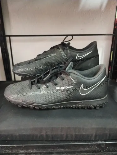 Chuteira society Nike phantom GT - Tamanho 38