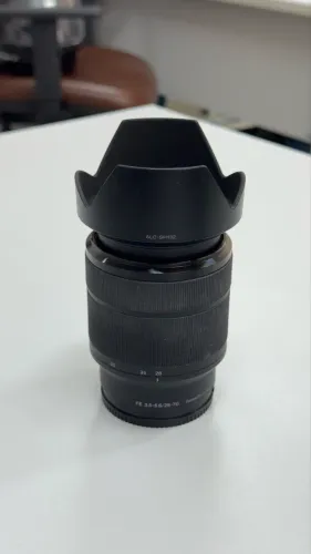 Lente Sony 28-70mm FE 3.5-5.6