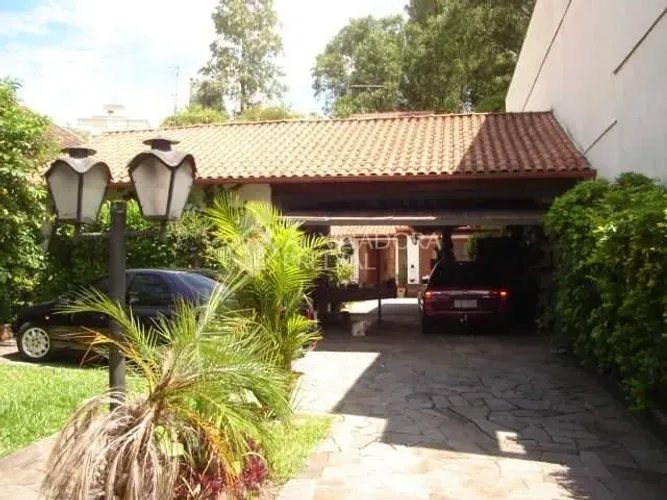 Casa 03 quartos a venda no bairro Higienópolis .