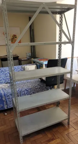 Estante de aço reforçado com 6 prateleiras 200cm x 40cm x 98cm usada