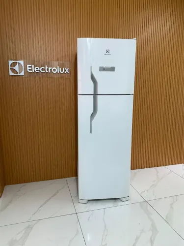 Geladeira Electrolux 371 litros com frete grátis e a melhor Garantia da capital