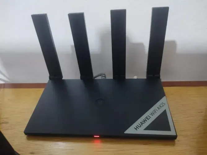 Roteador HUAWEI WIFI AX2S seminovo