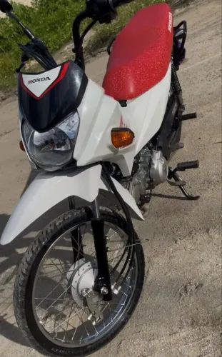MOTO A VENDA