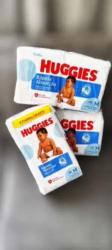 Fraldas Huggies Rápida absorção tamanho M - 120 unidades
