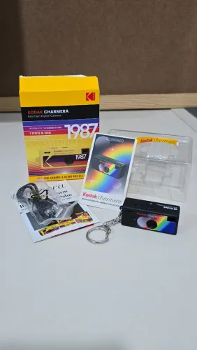 Kodak Charmera (câmera cor preta)