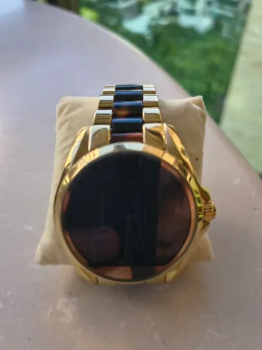 Smartwatch Michael Kors Access DW2C - Luxo, Aço Inoxidável e Tecnologia